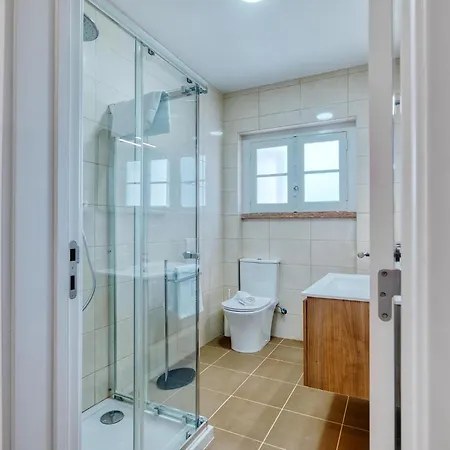 Lejlighed Portucale ! Trendy Retreat Almada